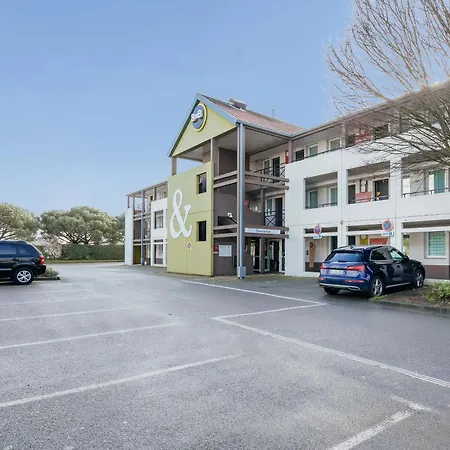 Saint-nazaire מלון