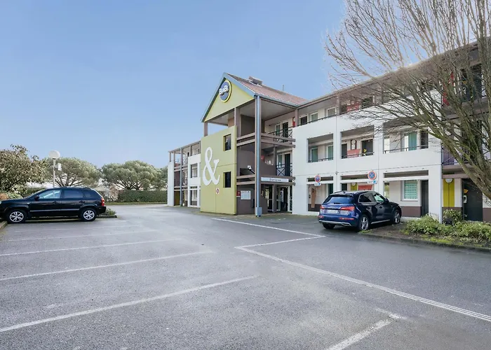 Saint-nazaire מלון