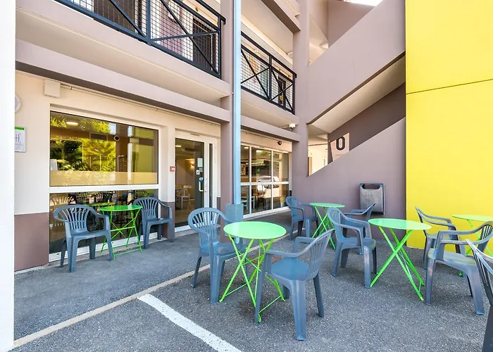 Saint-nazaire טריניאק